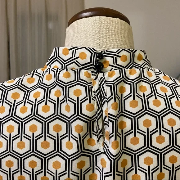 SHEIN | Button Neck Keyhole Back Geo Long Sleeve Top - Picture 7 of 8